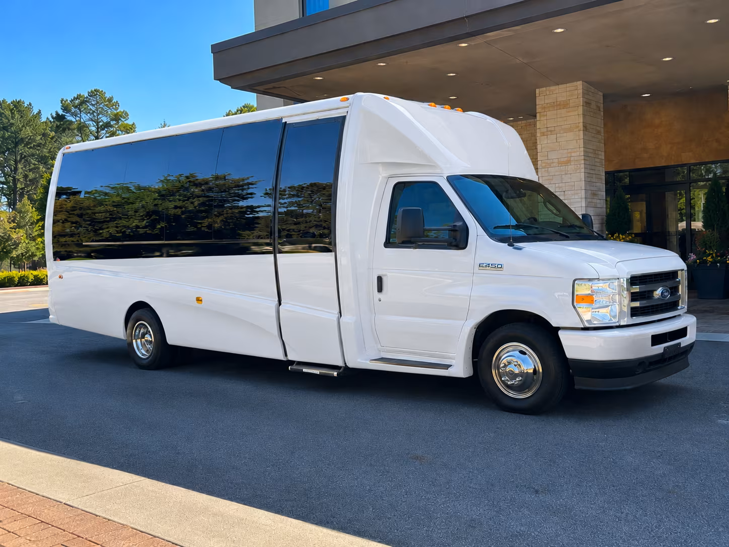 airport transfers for out of town wedding guests flying into austin