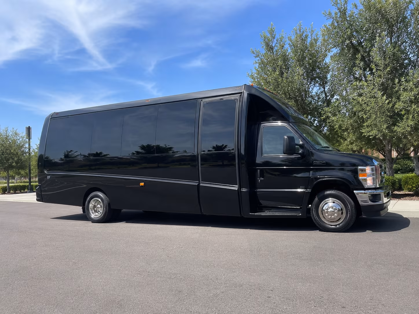 cedarparkcharterbuscompany com can help you get to longhorns games and cota race weekends