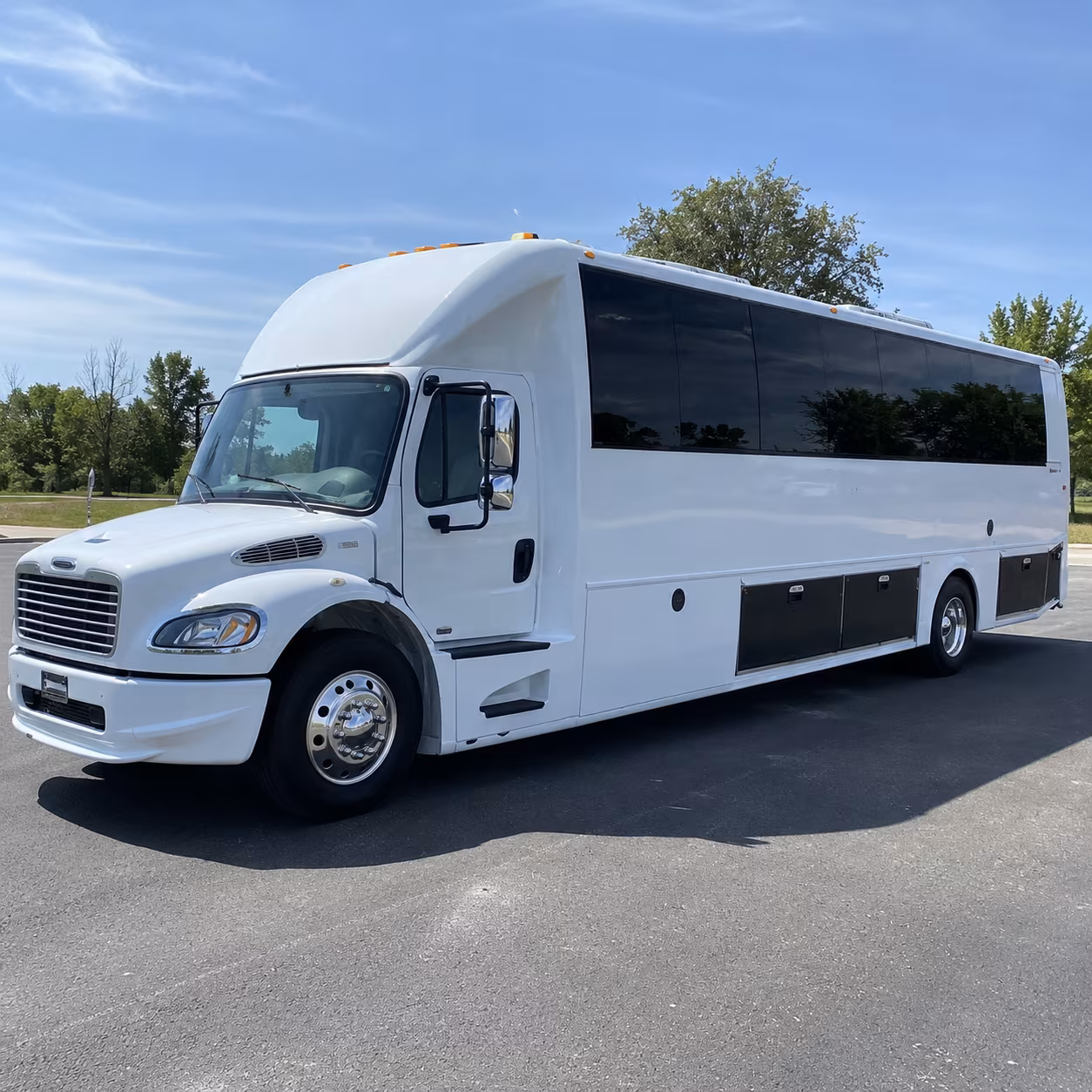 fort hood 40 passenger party bus