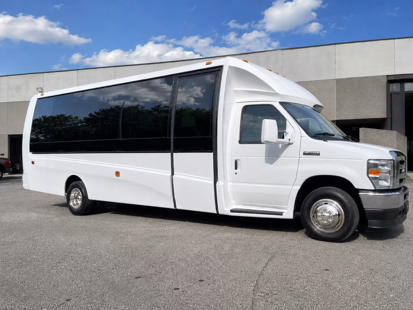 hill country venues near cedar park get the right bus for the road