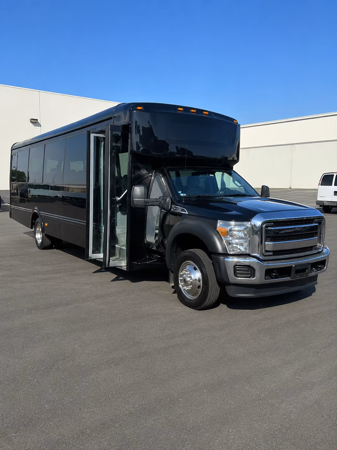 temple prom party bus rentals in temple