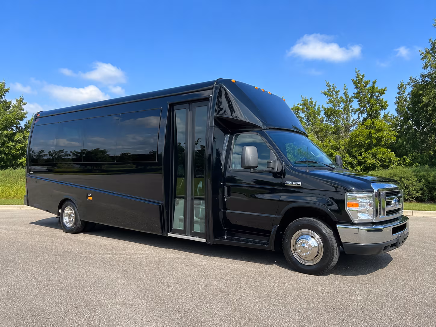 temple sports team and fan group charter bus rentals in temple